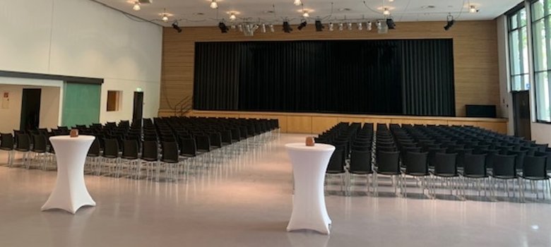 Großer Saal der Stadthalle 