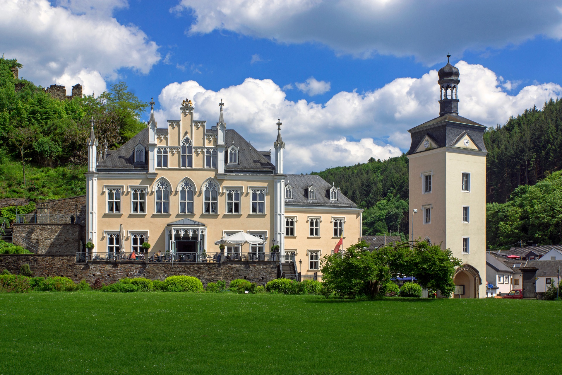 Rhein / Bendorf-Sayn / Schloss Sayn